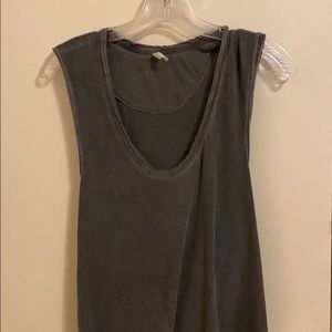 Grey tank